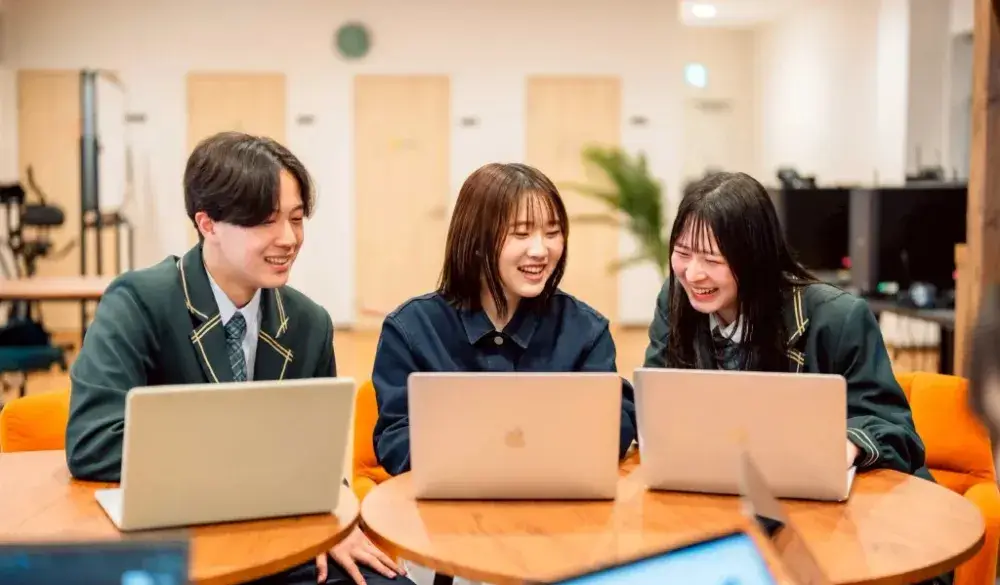 広報募集！生徒対応をしながら広報（SNS運用やメディアアプローチ、PR活動）をしませんか？