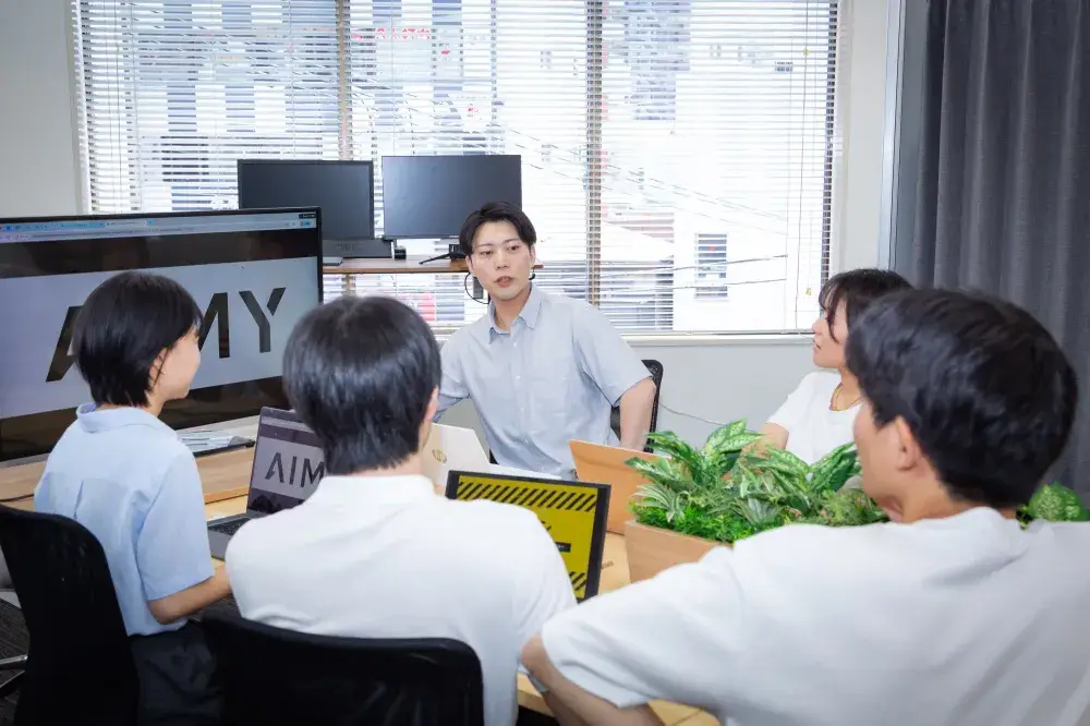 【学生で売上を作る】未経験OK｜SNSマーケ×法人営業で“数字を作る側”になる実践インターン | 株式会社アイルティ(大阪府大阪市北区)の求人